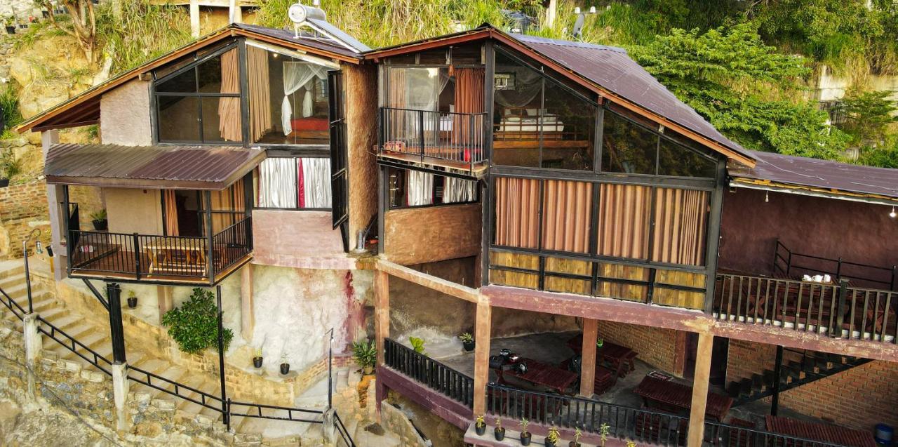 Ella Camelot Exterior foto